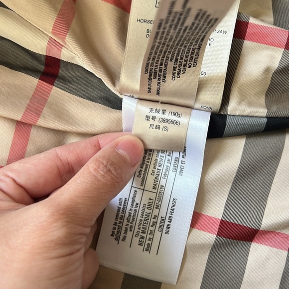 Burberry Brit Winter Navy Blue Puffer Coat With Gold Button - Picture 6 of 8